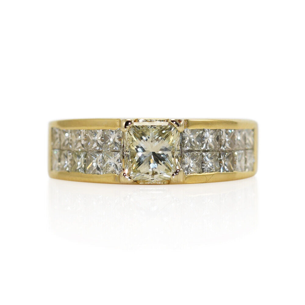 18K Yellow Gold Diamond Ring 1.00Ct Ctr Princess,