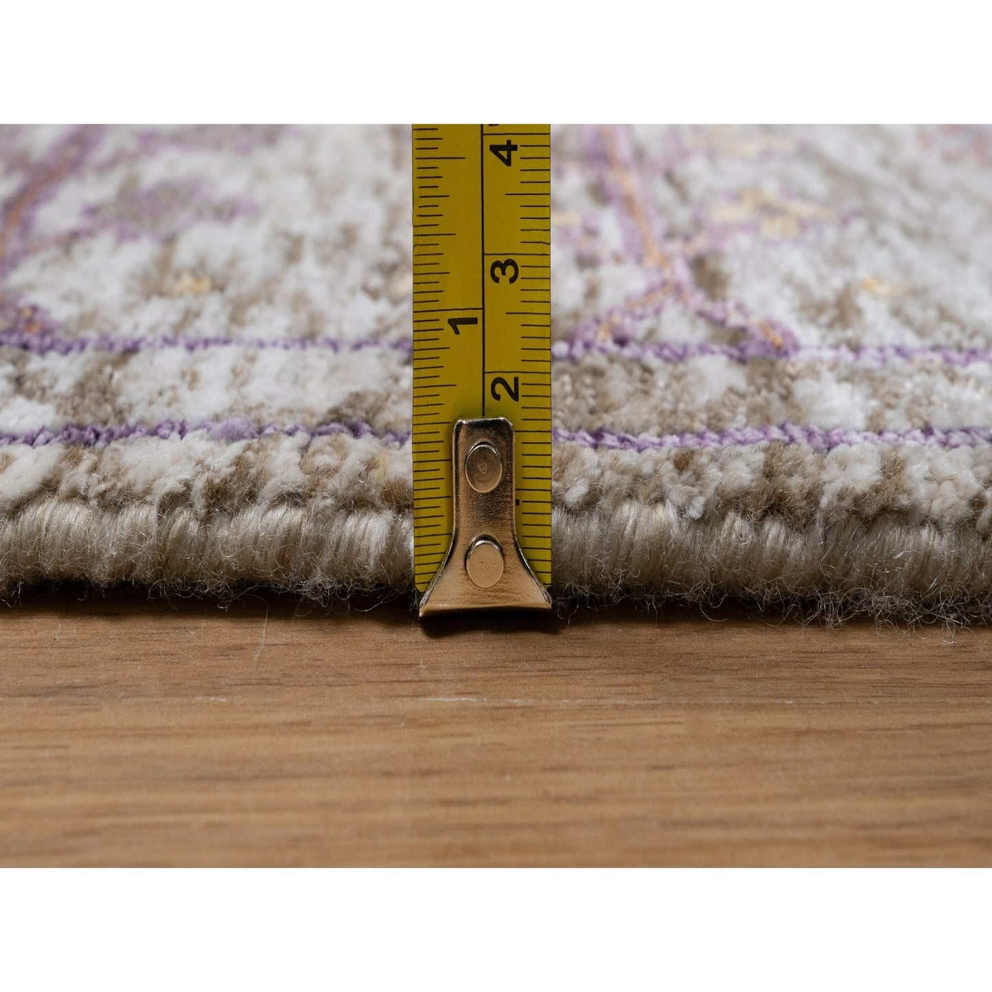 4'X6'1" Daisy White Silk With Textured Wool Hand Knotted Vase Design Rug