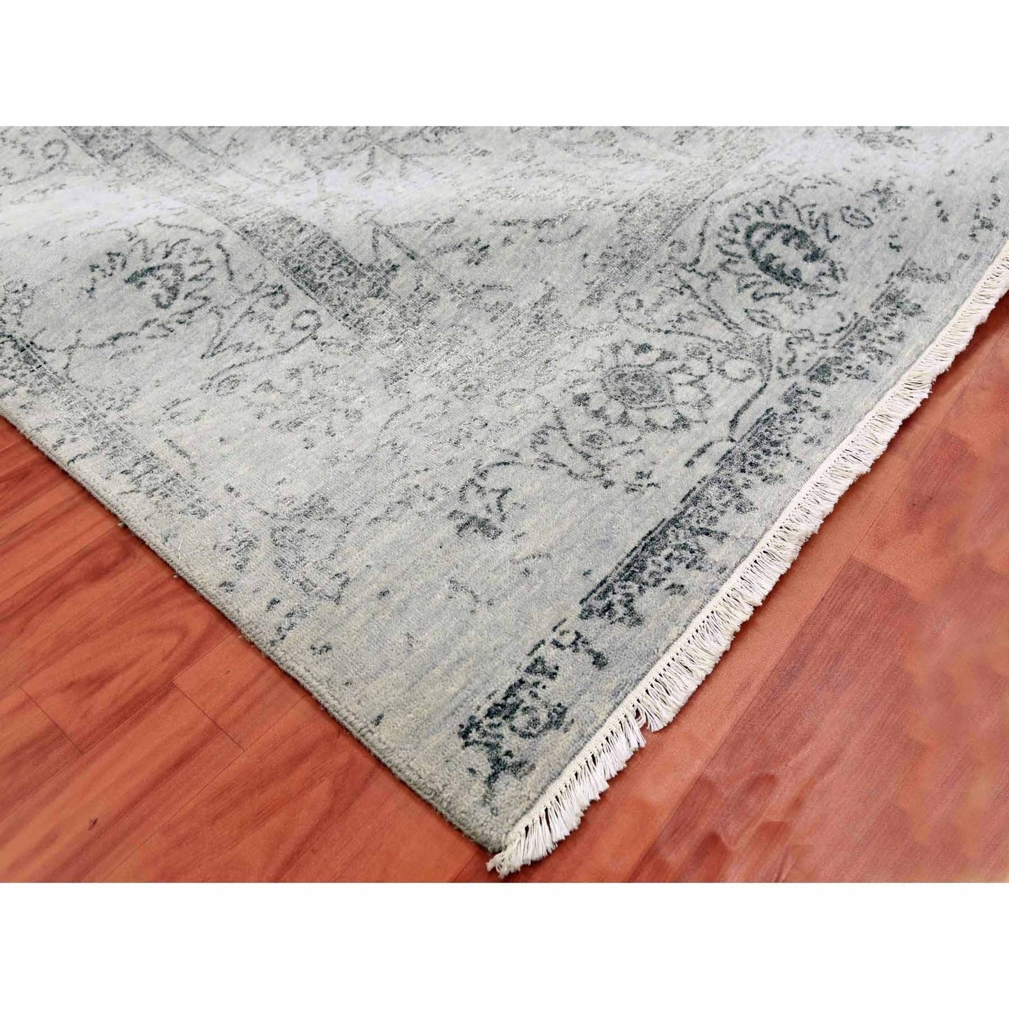 8'X9'10" Gray Wool And Silk Hand Knotted Zoroastrian Tebraz Design Rug