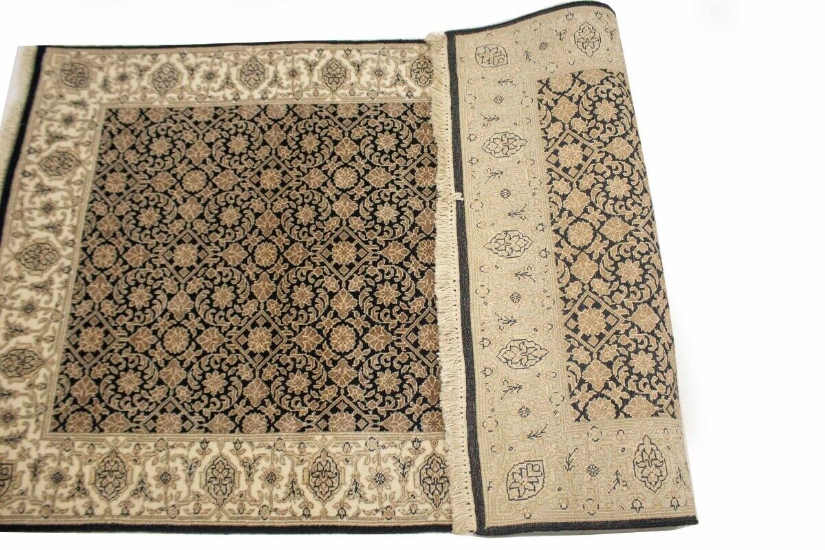 Oriental Rug Extra Fine Herati Floral Classic