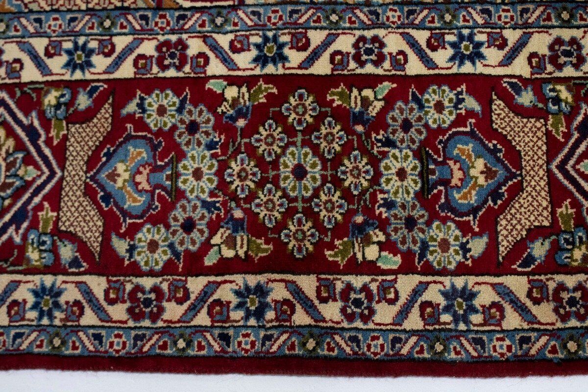 Vintage Oriental Rug Classic Floral Geometric