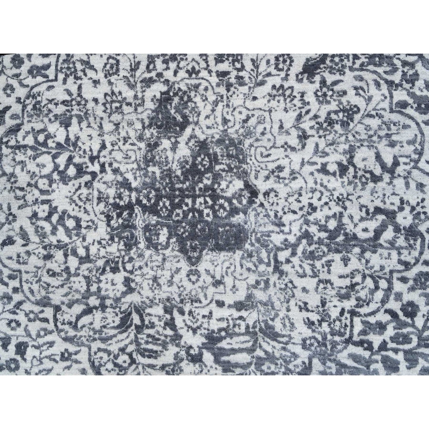 9'9"X9'9" Gray Erased Farsian Design Wool/Silk Hand Knotted Round Rug