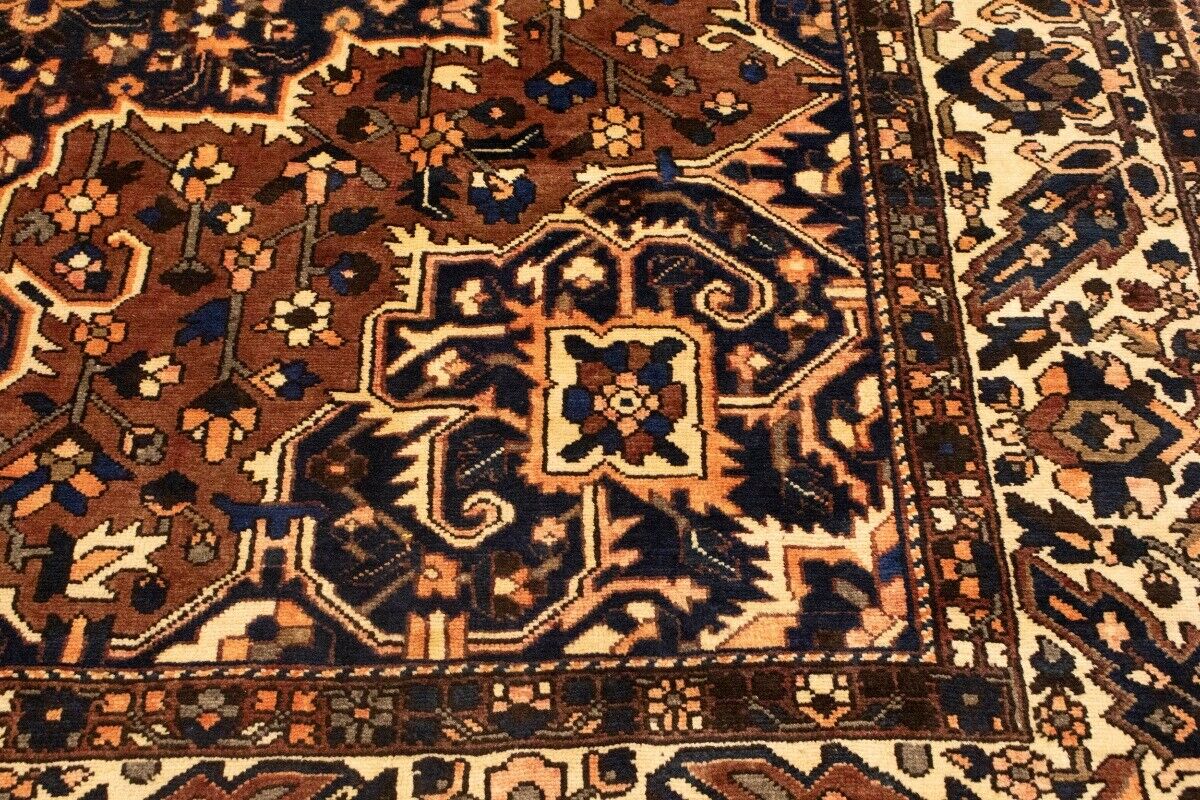 Handmade Vintage Floral Wool Oriental Rug Living