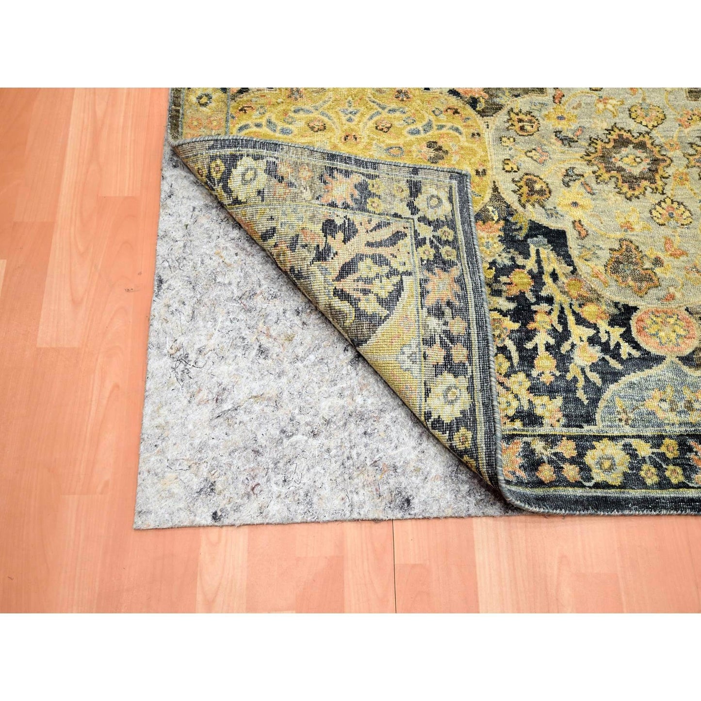 9'1"X11'9" Yellow Repetitive Emblem Design Hand Knotted Wool Oriental Rug