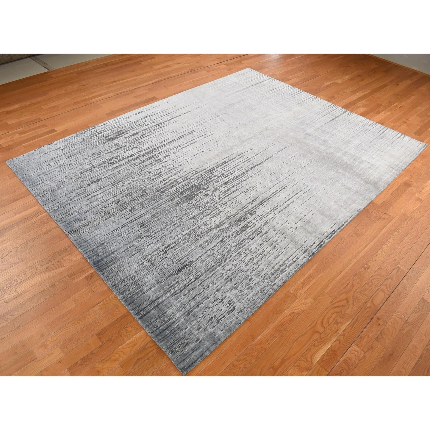 9'X11'10" Medium Gray Vertical Ombre Design Pure Silk Hand Knotted Rug