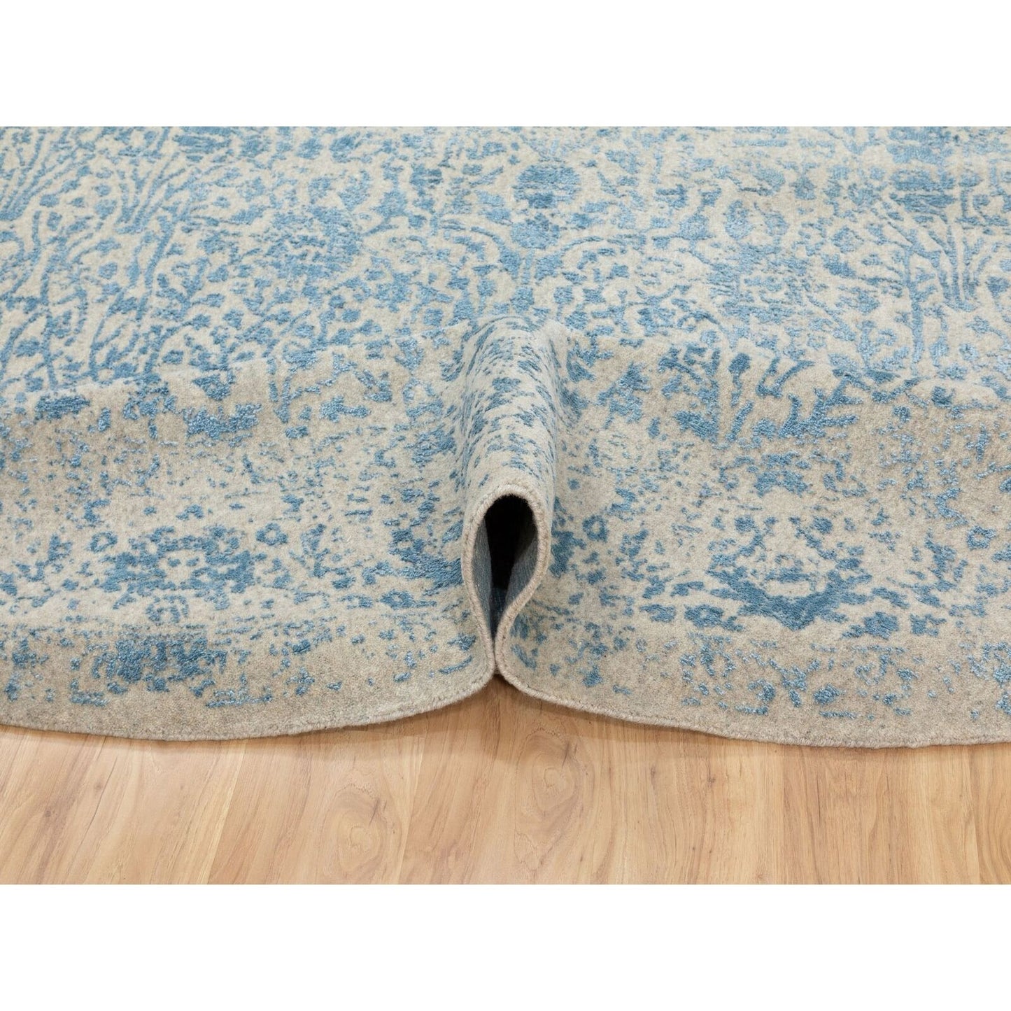 9'10"X9'10" Ivory Jacquard Handloomed Broken Cypress Treedesign Rug