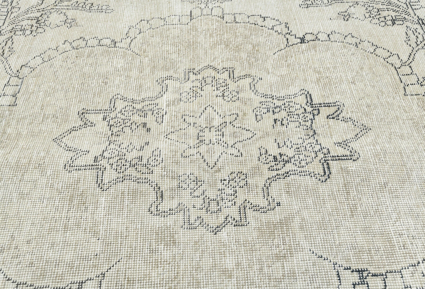 Distressed Vintage Medallion Oriental Rug Carpet