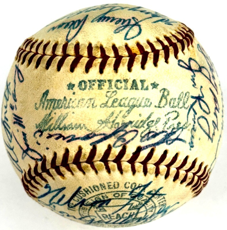 1959 Chicago White Sox Team Signed Baseball (26)
