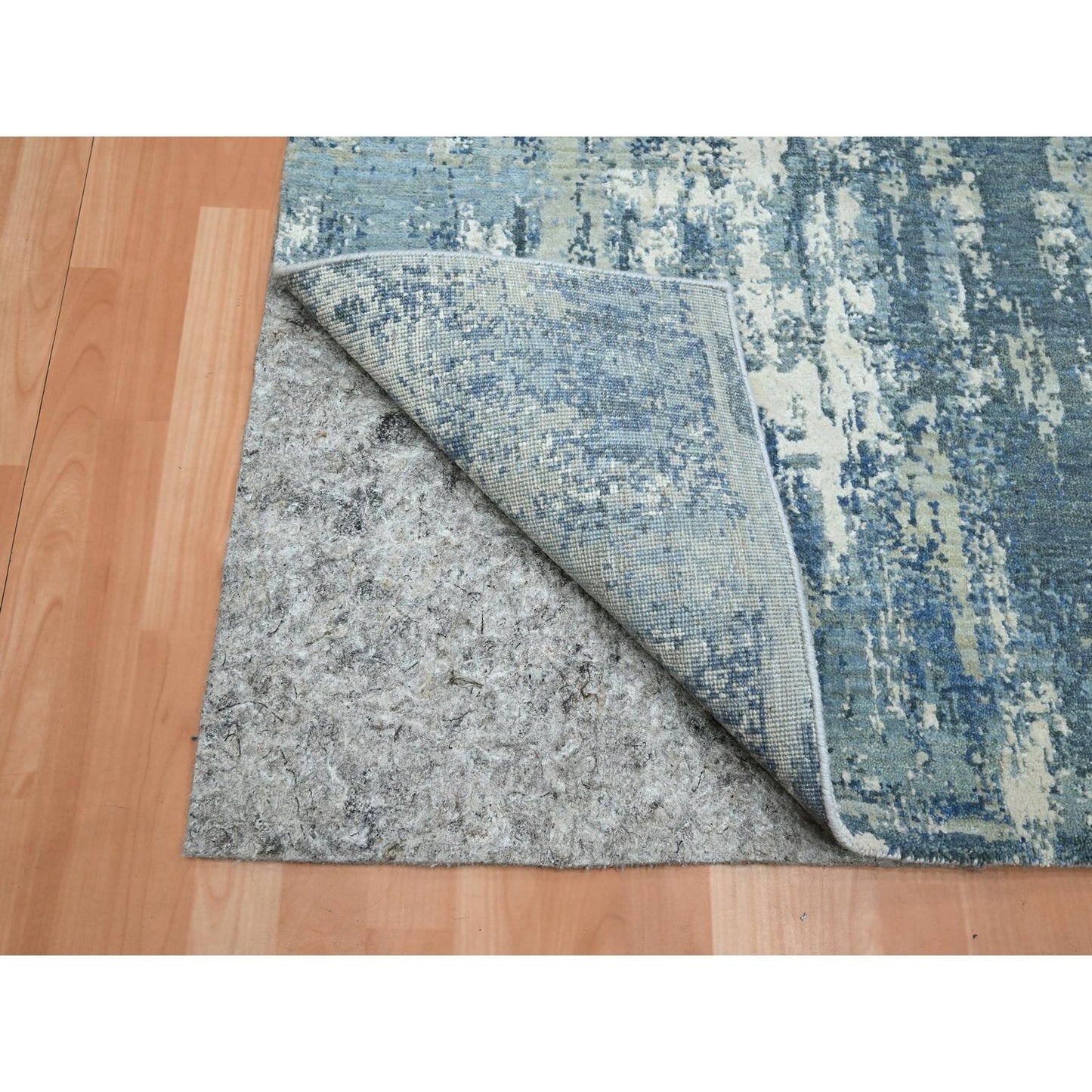 4'1"X6'2" Light Blue Hand Knotted Abstract Design Pure Silk And Wool Rug