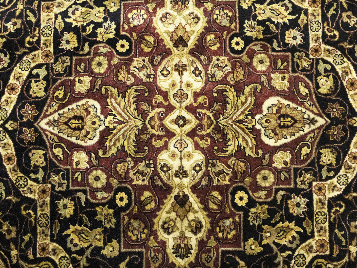 Hand-Knotted Agra Jaipur Oriental Rug Floral