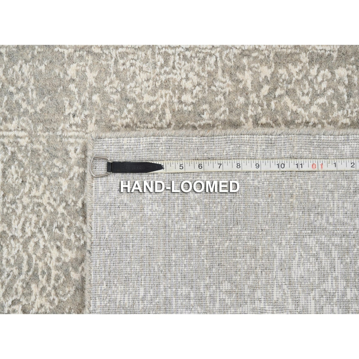 2'6"X8' Beige Wool And Silk Hand Loomed Fine Jacquard Runner Rug