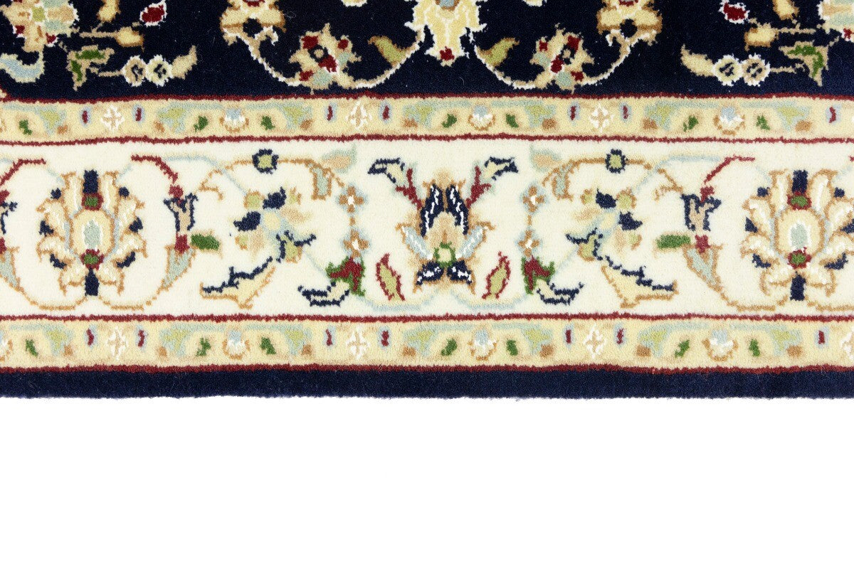 Indo-Nain Oriental Rug Floral Medallion Bedroom