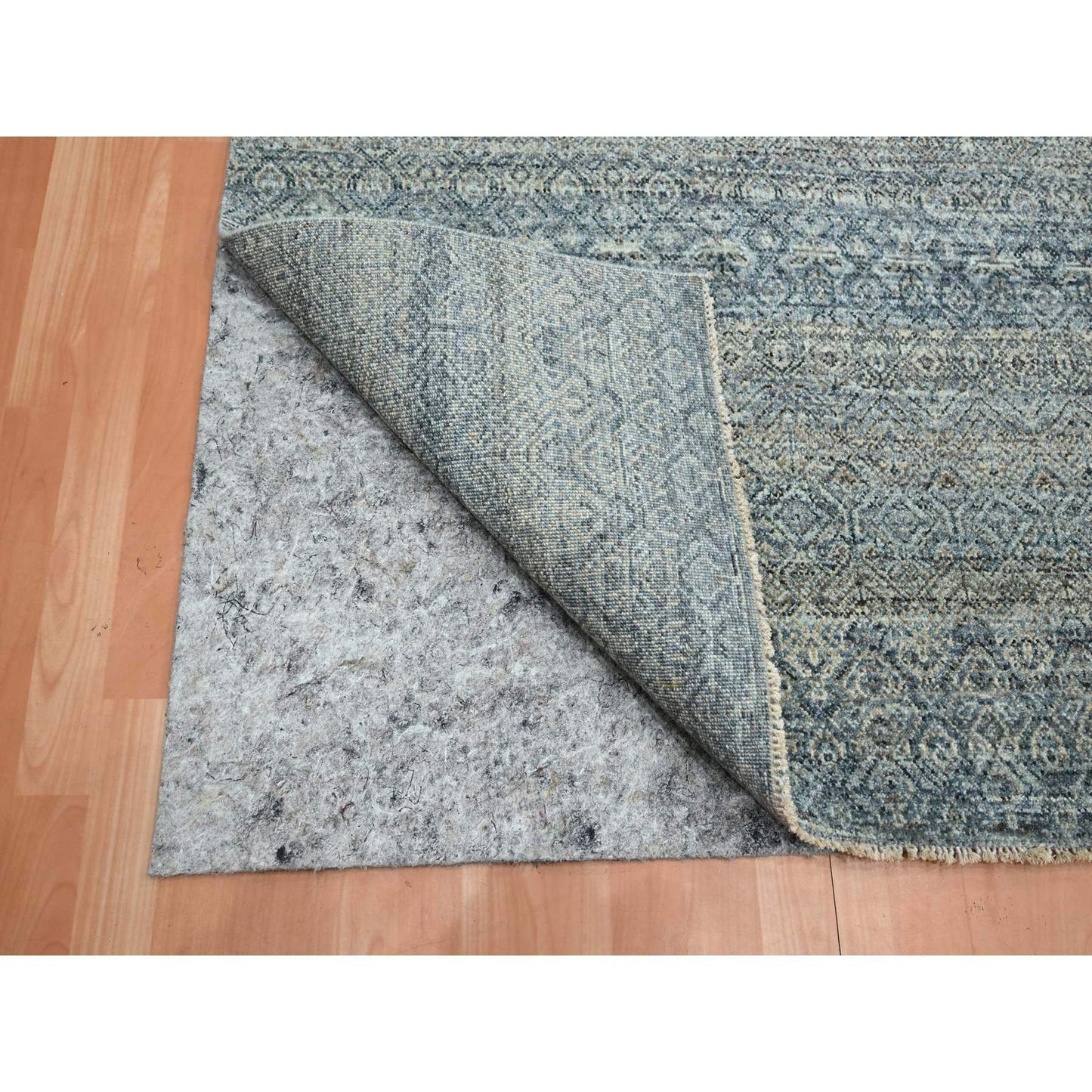 9'X12'2" Gray Kohinoor Small Repetitive Design Soft Wool Hand Knotted Rug