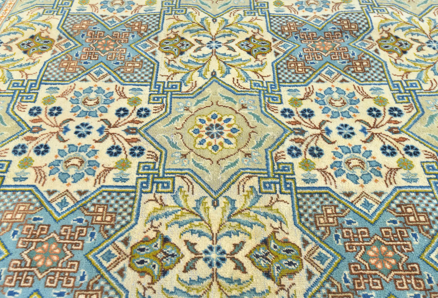 Semi Antique Wool Oriental Rug 9X12 Ft Floral