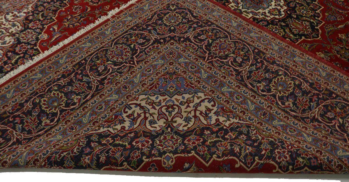 Vintage Traditional Signed Oriental Rug Handmade