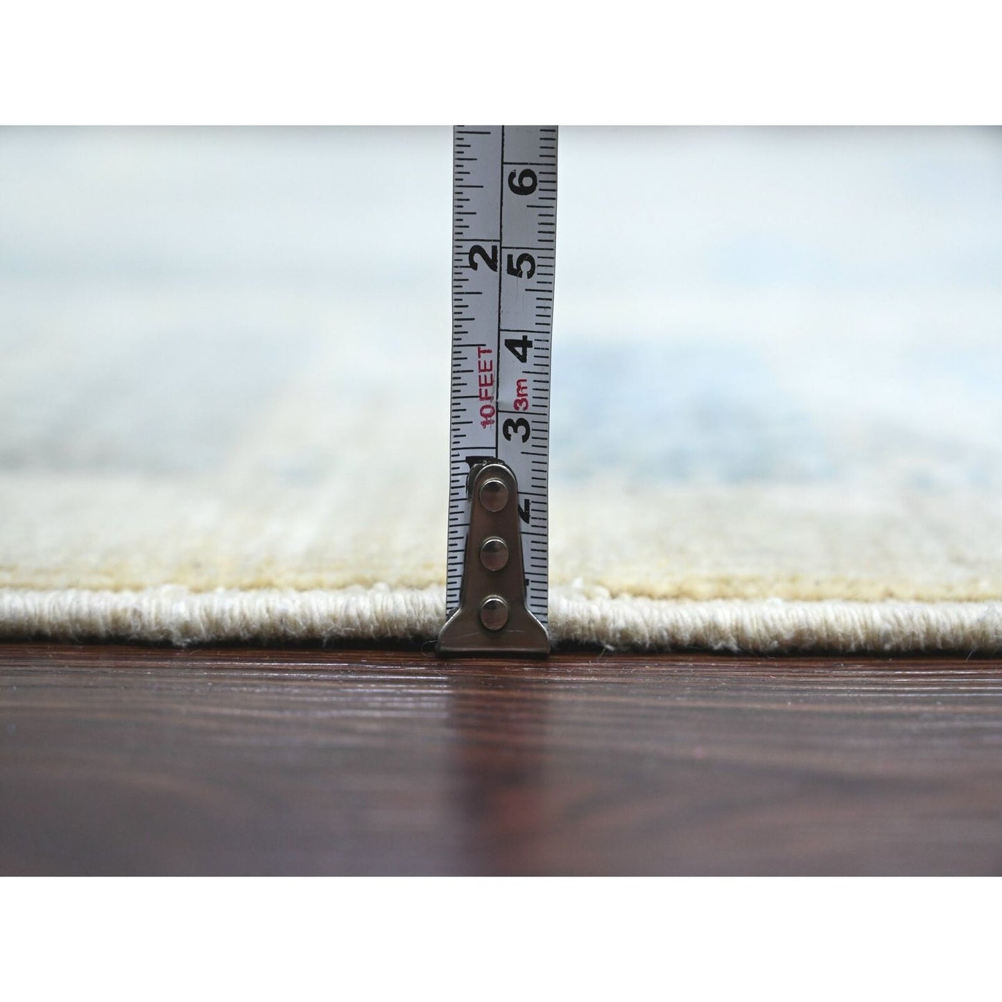 8'3"X9'7" White Fine Kashkuli Animal Figurines Soft Wool Hand Knotted Rug
