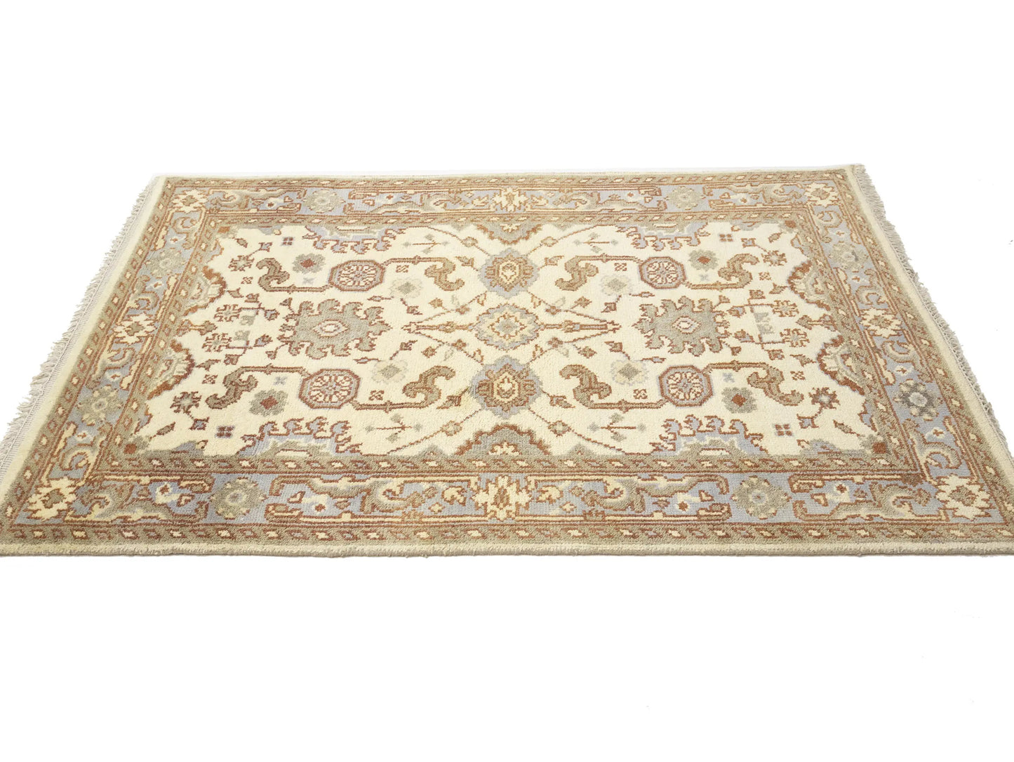Handmade Cream Oushak Chobi Oriental Rug Floral