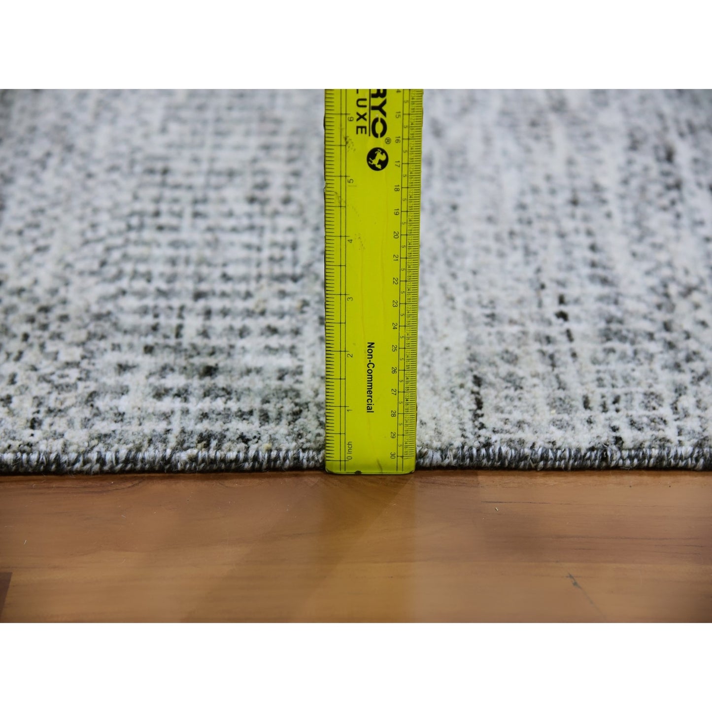 4'X6'4" Platinum Gray Grass Design Pure Undyed Wool Hand Knotted Rug