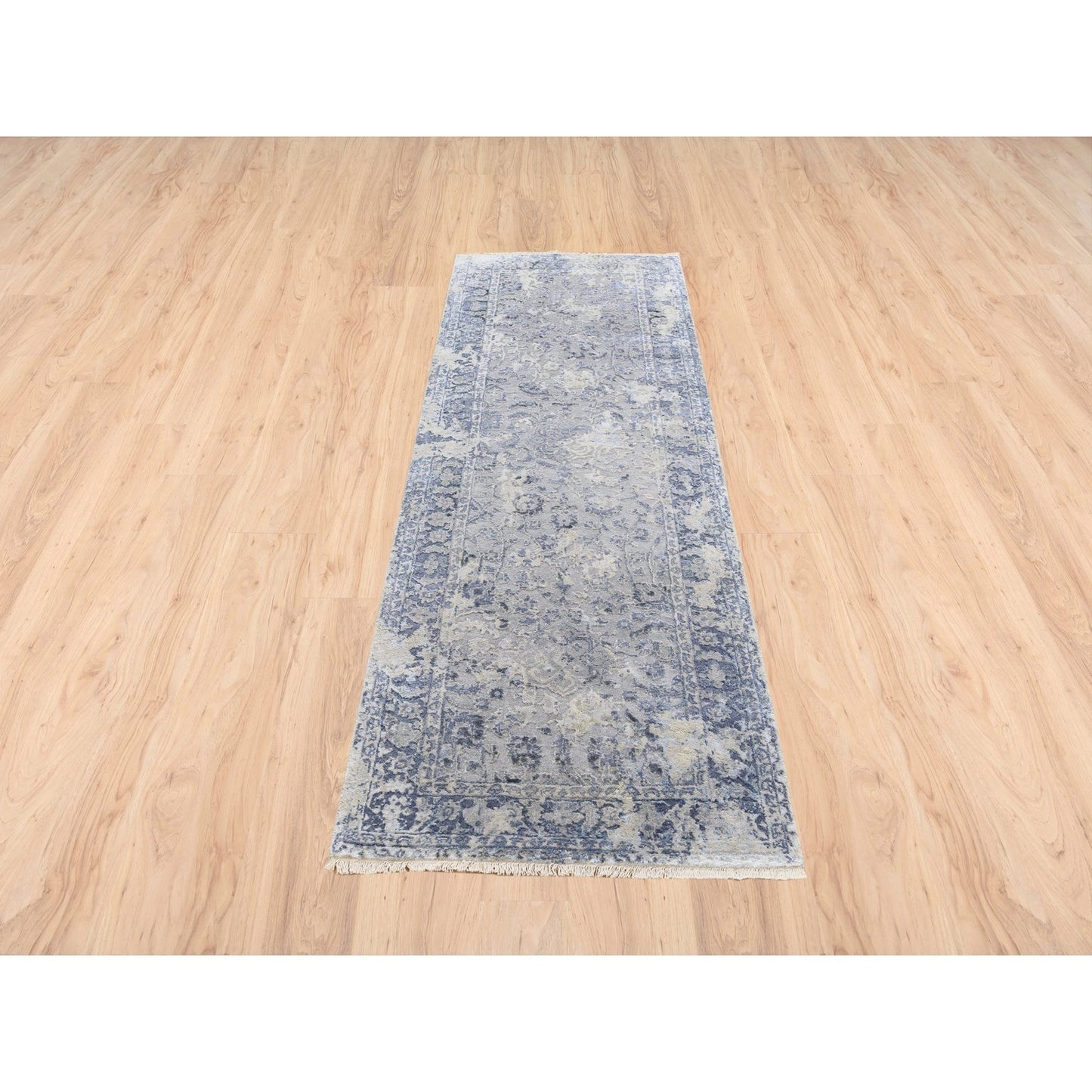 2'8"X7'8" Hand Knotted Gray Broken Kishoon Design Wool/Silk Runner Rug