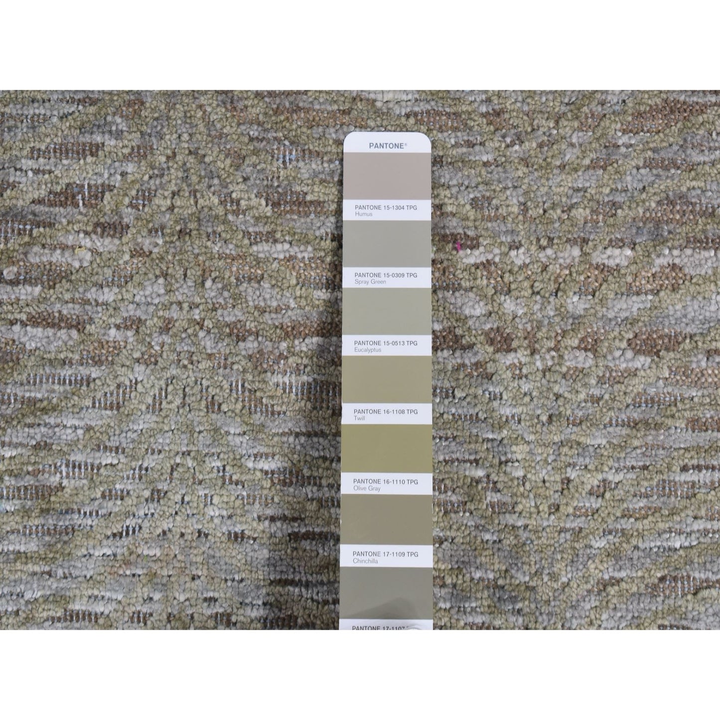9'X12' Green Tone On Tone Leaf Design Silk With Wool Hand Knotted Rug