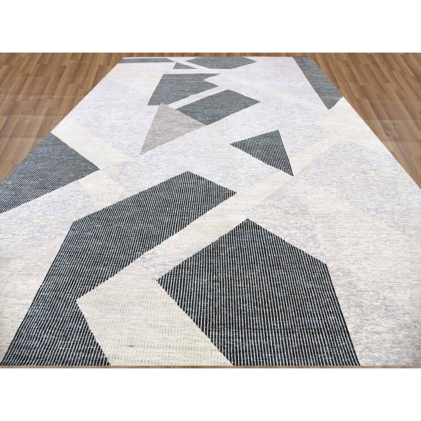 12'1"X18' Gray Art Deco Collection Soft Wool Hand Knotted Oversized Rug