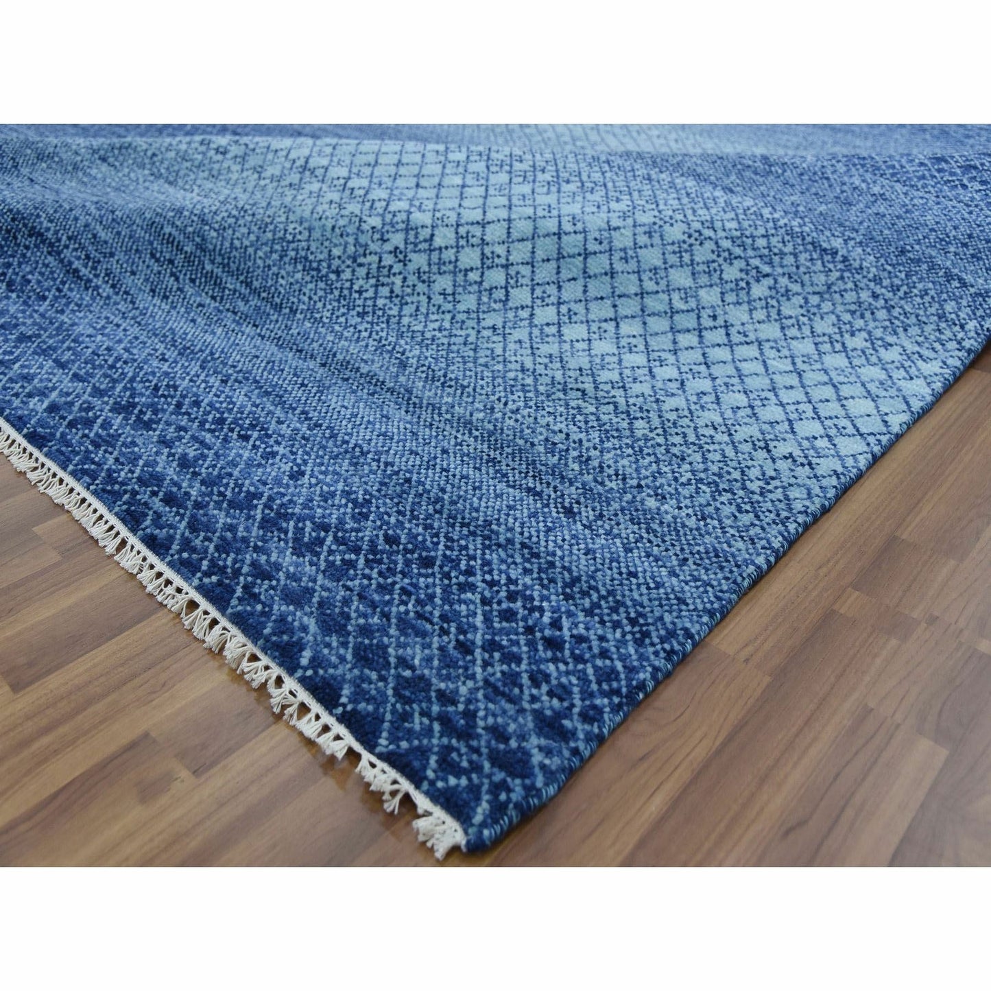 9'10"X14' Blue Modern Chiaroscuro Collection Pure Wool Hand Knotted Rug