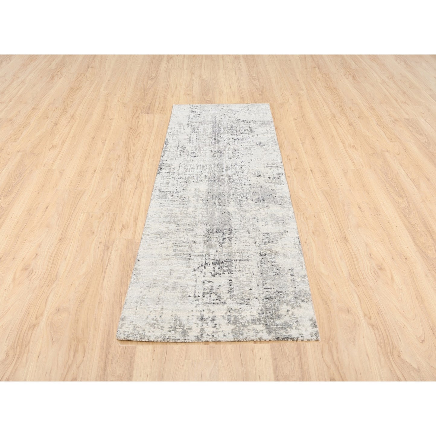 2'6"X8'1" Undyed Natural Wool Modern Cut And Loop Pile Beige Runner Rug