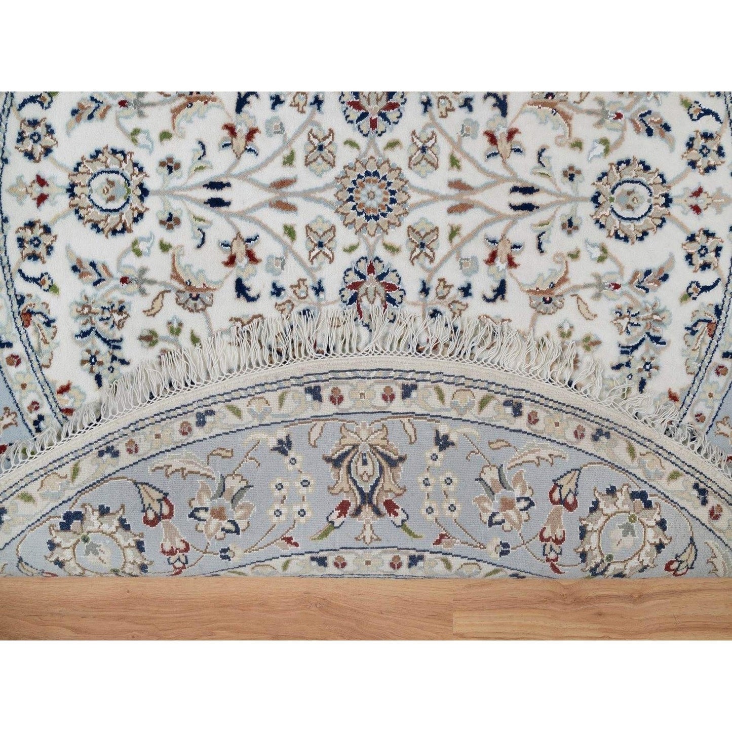 5'2"X5'2" Ivory Wool And Silk Nain Flower Pattern Hand Knotted Round Rug