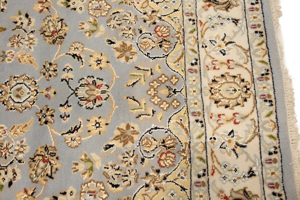 Handmade Extra Fine Indo-Nain Oriental Rug