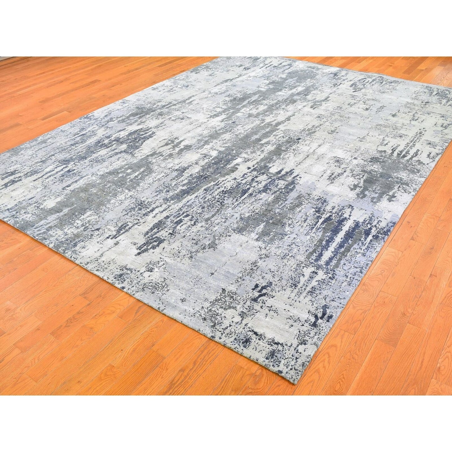 9'X12' Wool With Real Silk Abstract Design Denser Weave Hand Knotted Rug