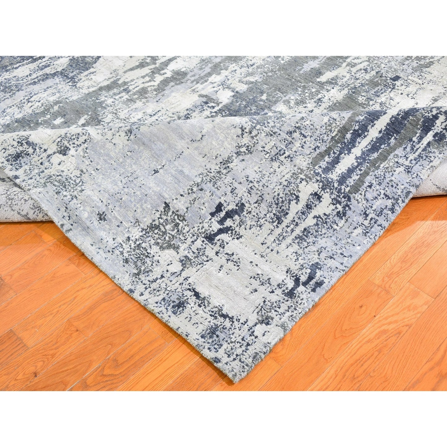 9'X12' Wool With Real Silk Abstract Design Denser Weave Hand Knotted Rug