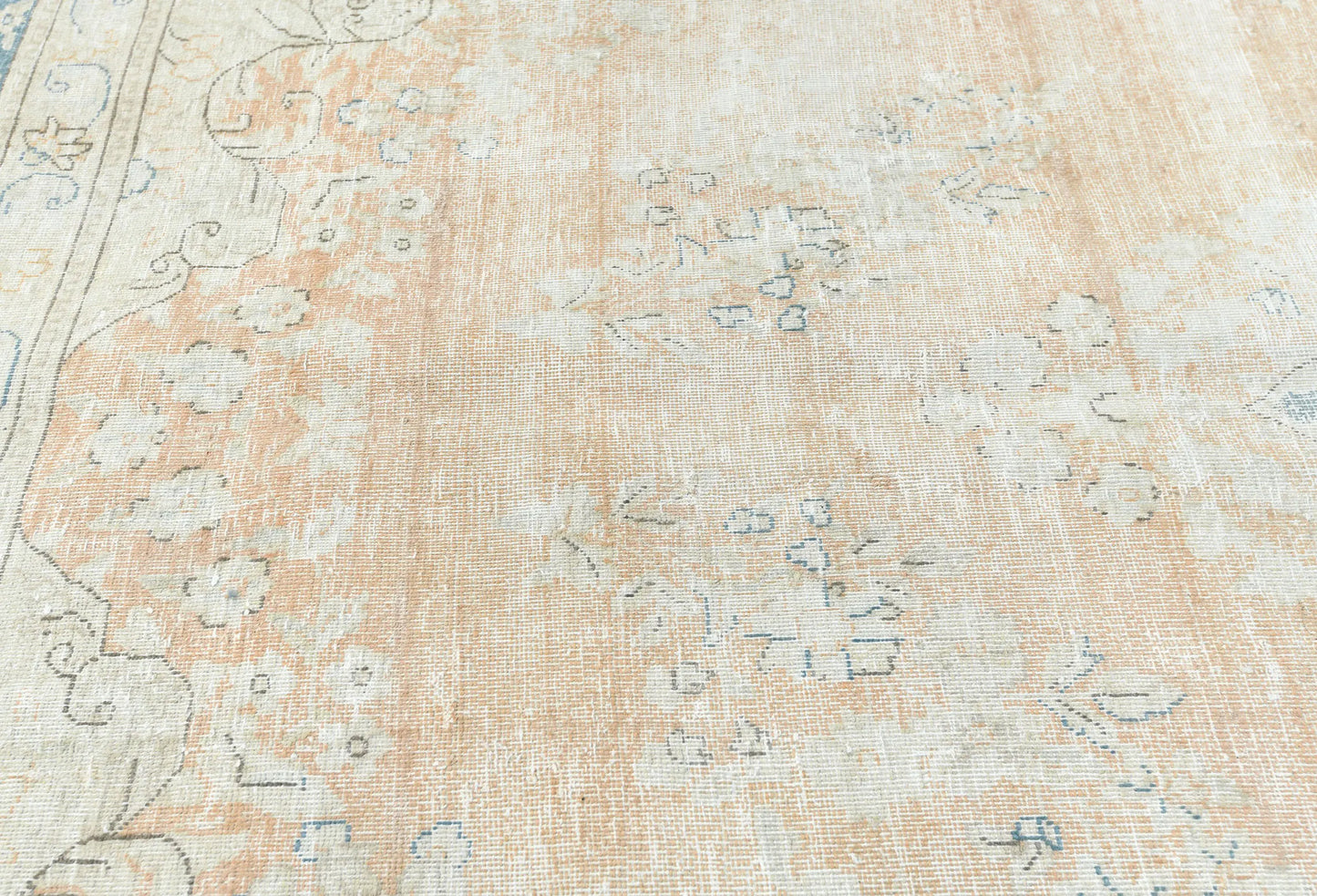 Semi-Antique Floral Distressed Oriental Rug 9X13