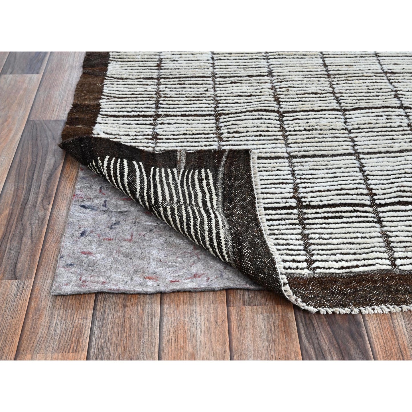 9'6"X11'8" White Moroccan Weave With Box Design 100% Wool Hand Knotted Rug