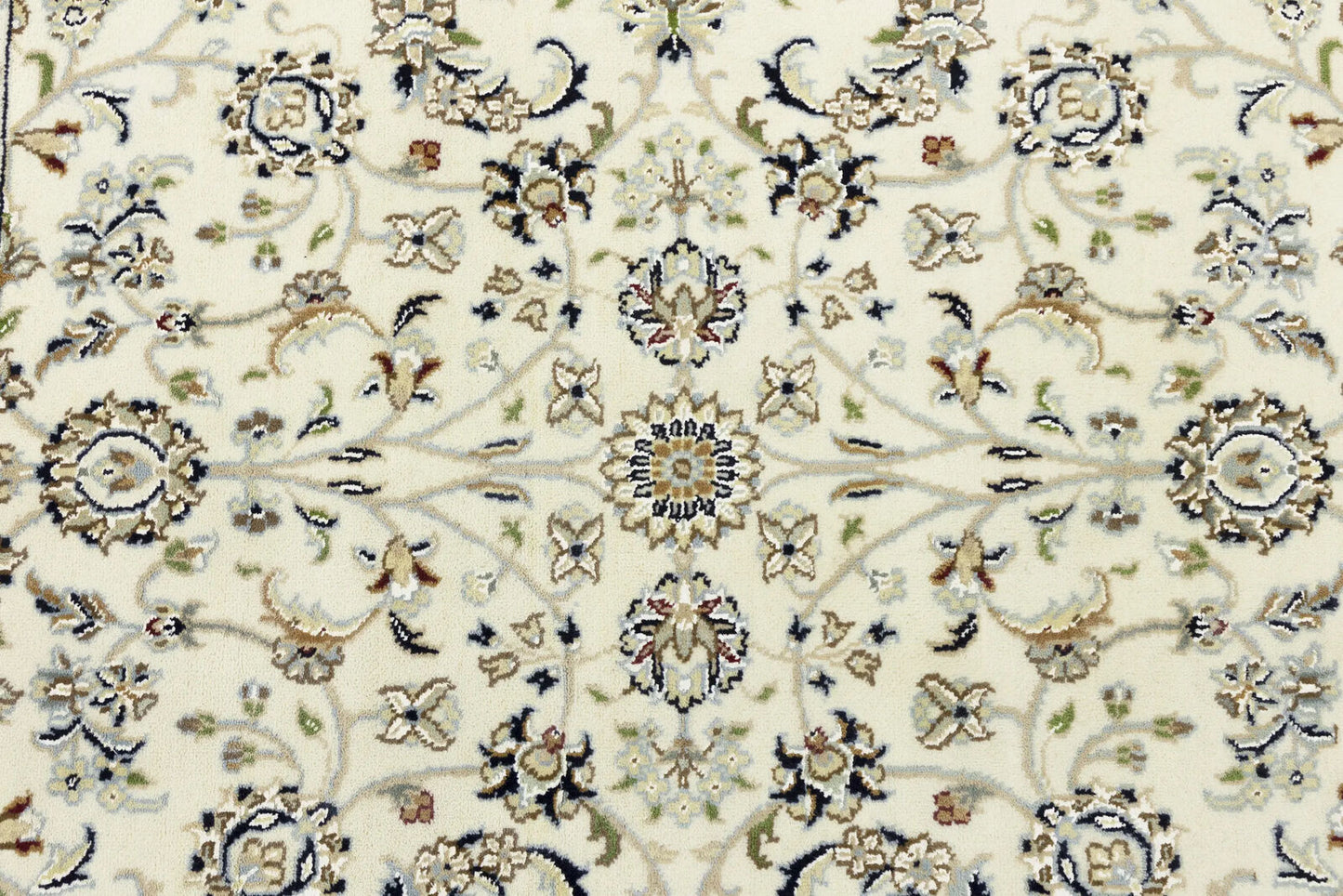 Hand-Knotted Cream Floral Classic Indo-Nain
