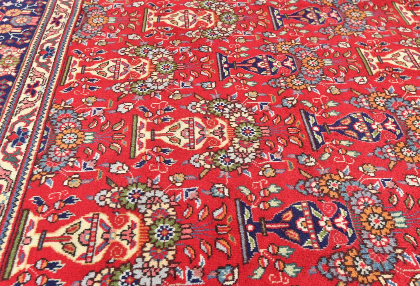Vintage Handmade Oriental Rug Pictorial Design