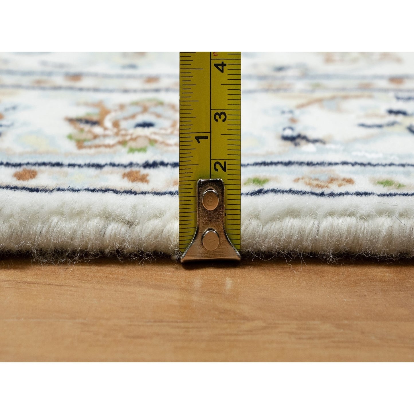 2'8"X17'8" Daisy White Nain 250 Kpsi Hand Knotted Wool & Silk Runner Rug