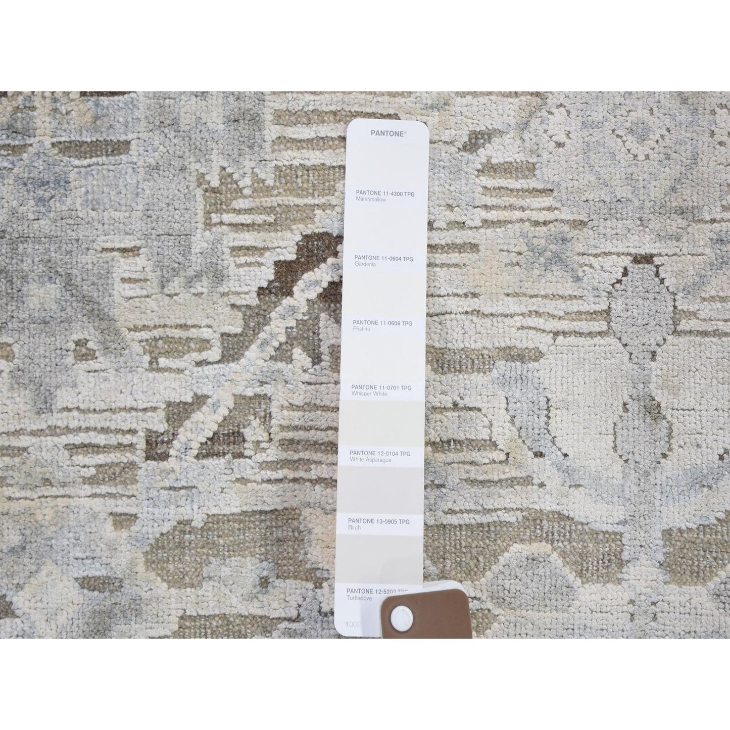 6'X9'5" Gray Pure Silk & Textured Wool Oushak Geometric Motif Rug