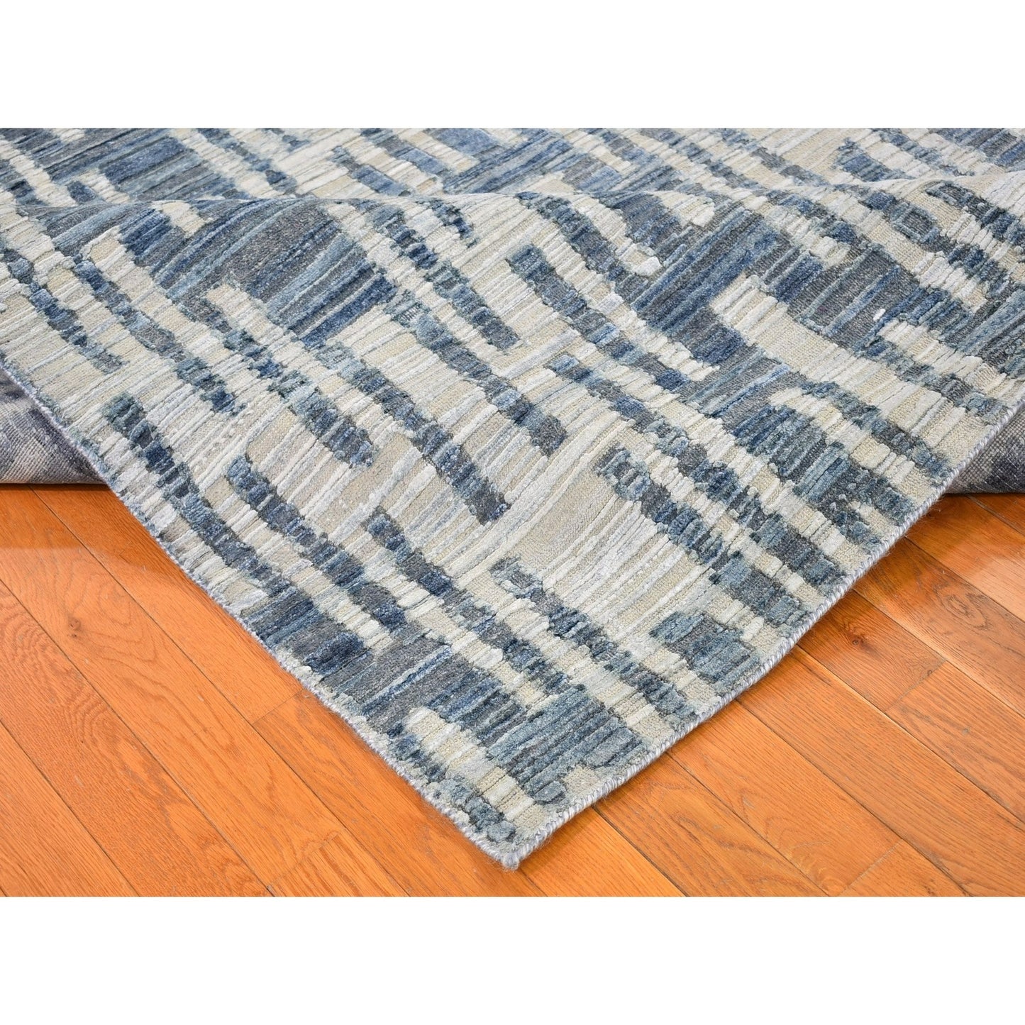 10'X10' Pure Silk And Textured Wool Square Zigzag With Graph Design Rug