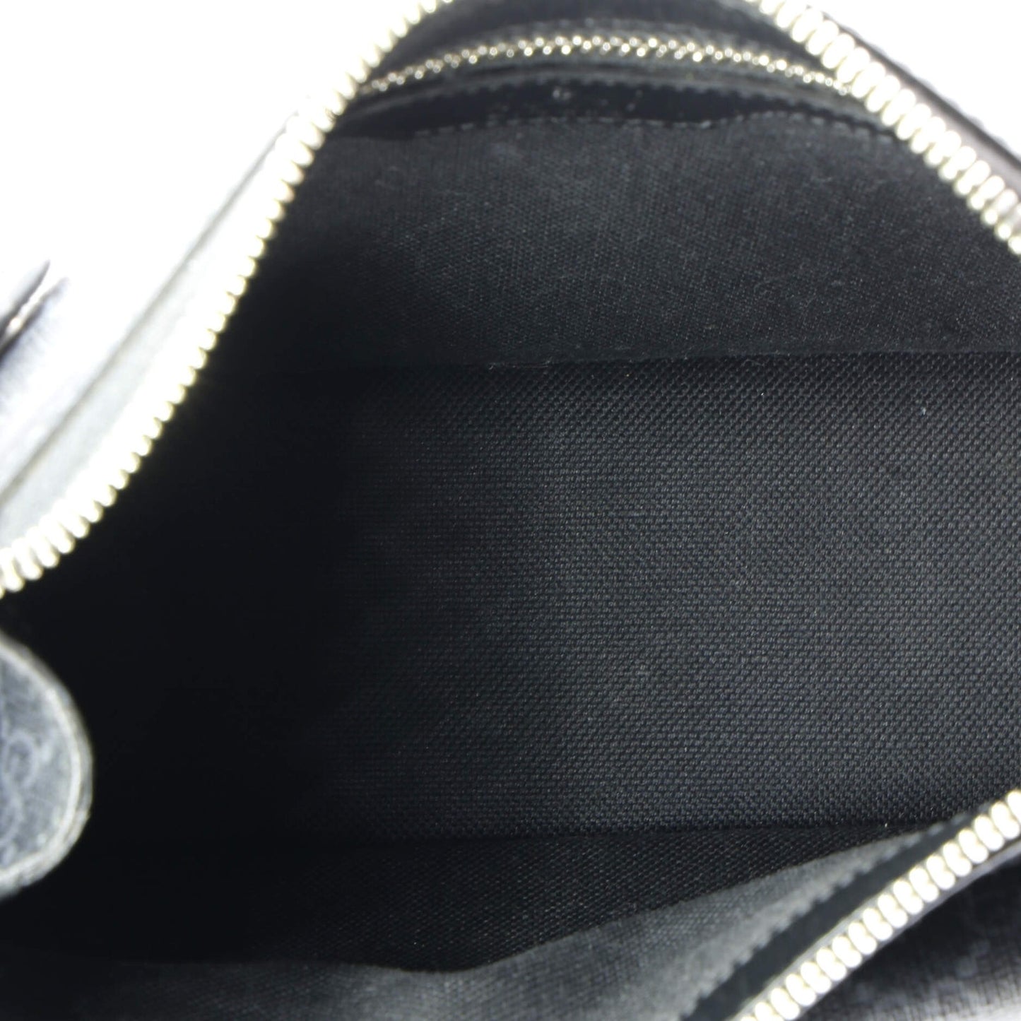 Gucci Interlocking G Patch Wristlet Flap Messenger Bag Gg Coated Canvas Small