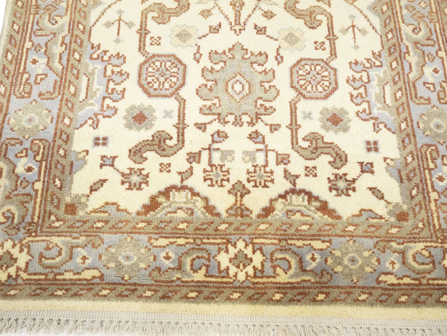 Handmade Cream Oushak Chobi Oriental Rug Floral