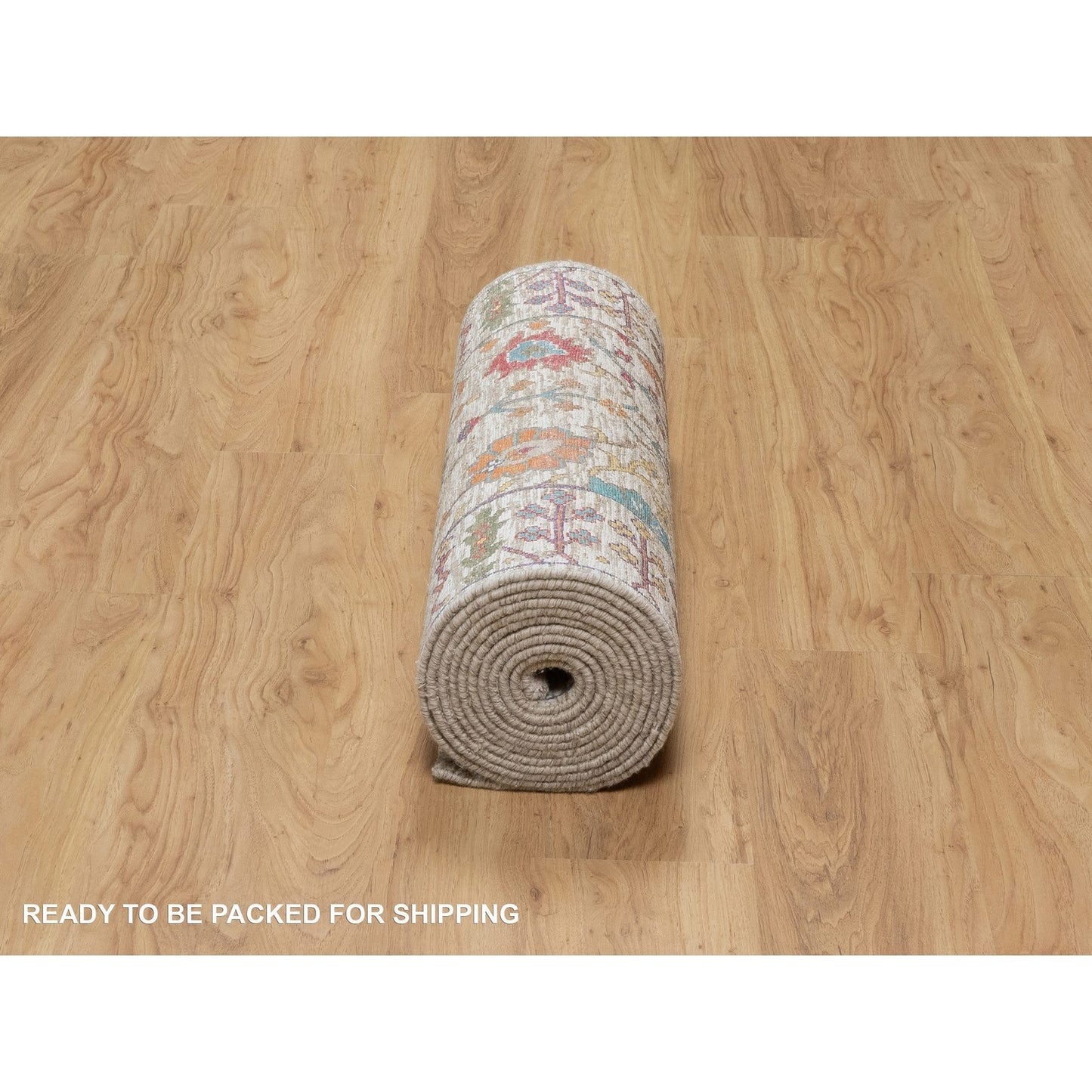 2'8"X16'2" White Vase Design Silk & Textured Wool Hand Knotted Runner Rug