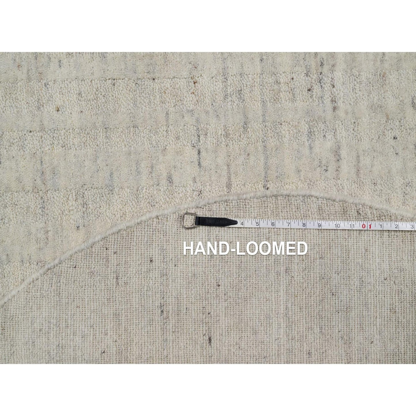 5'X5' Ivory Hand Loomed Rug Salt And Pepper Effect Undyed Pure Wool Round