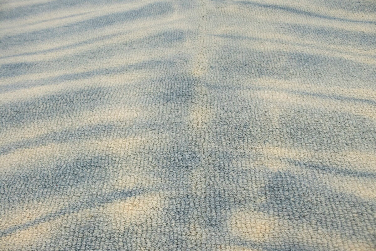 Hand-Tufted Blue Tie-Dye Rug Modern Kids Room