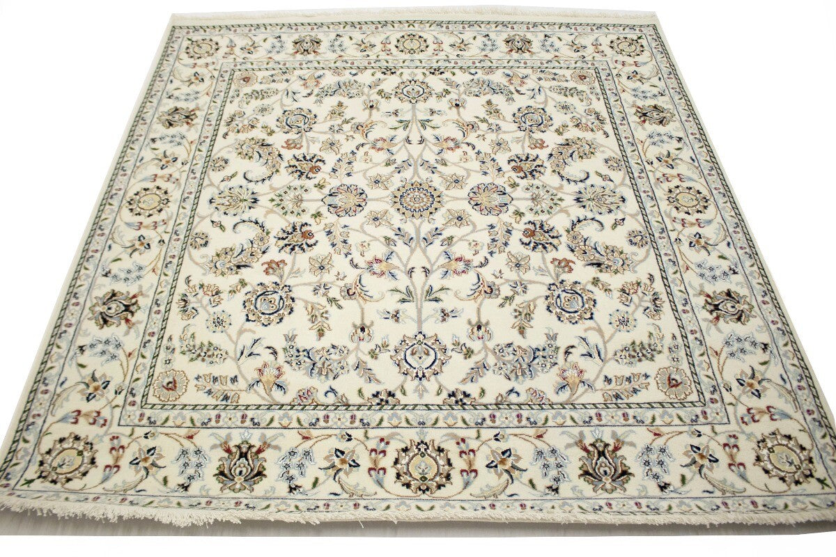 Handmade Indo-Nain Classic Floral Design Wool