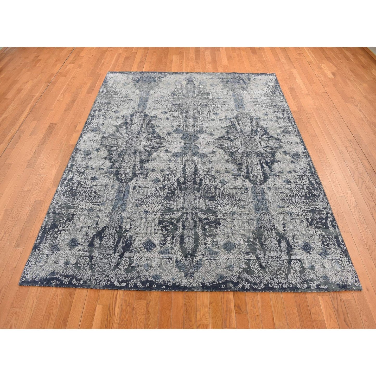7'10"X10' Ash Gray Jewellery Design Wool And Silk Hand Knotted Rug