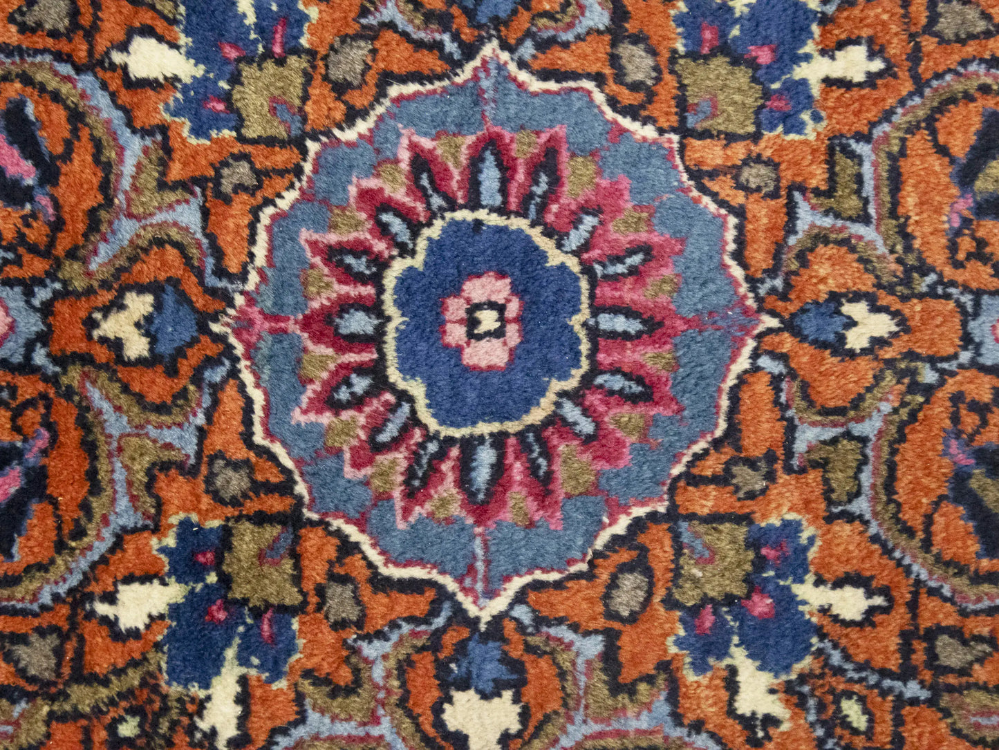 Handmade Traditional Floral Style Signed Rug Wool