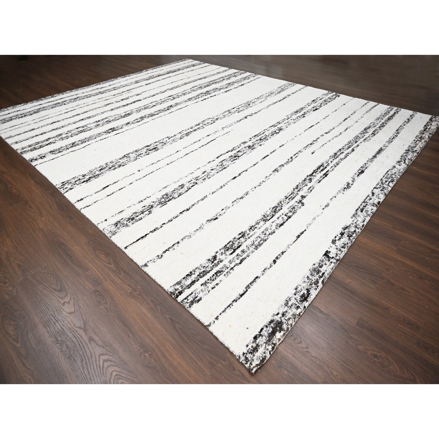 12'2"X14'9" Ivory Striae Design Wool Hand Knotted Oversized Oriental Rug