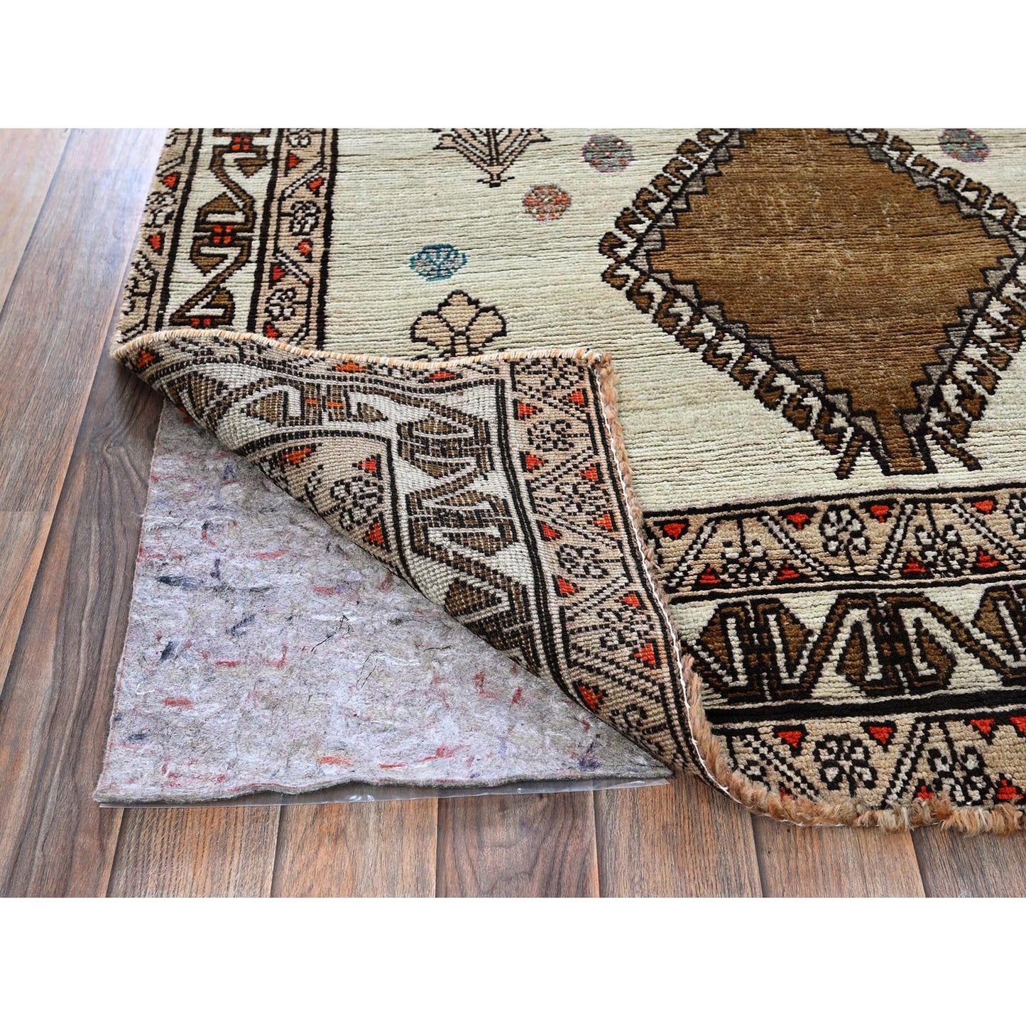 4'2"X7'8" Ivory Vintage Zoroastrian Sheeraz Hand Knotted Pure Wool Rug