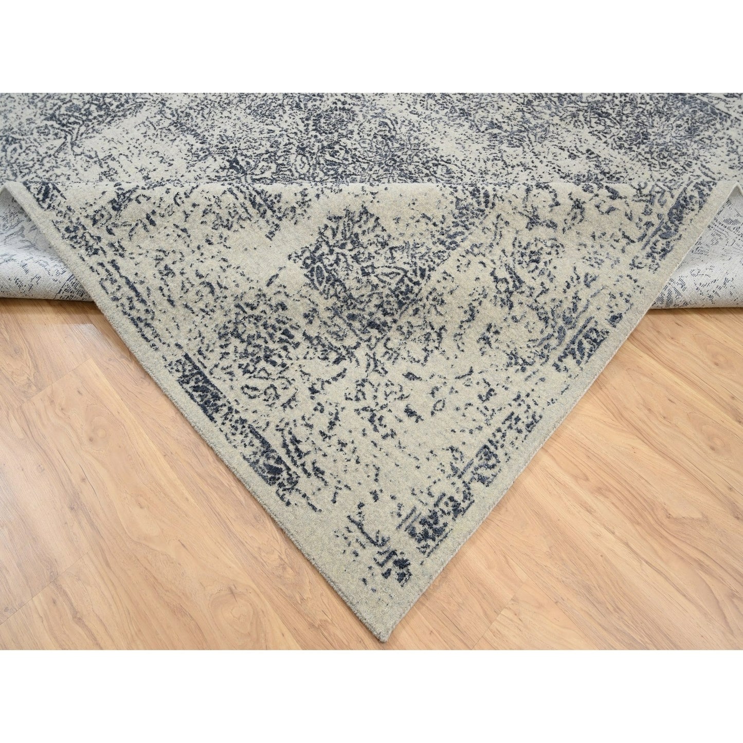 9'1"X12' Hand Loomed Light Gray Fine Jacquard Wool And Art Silk Rug