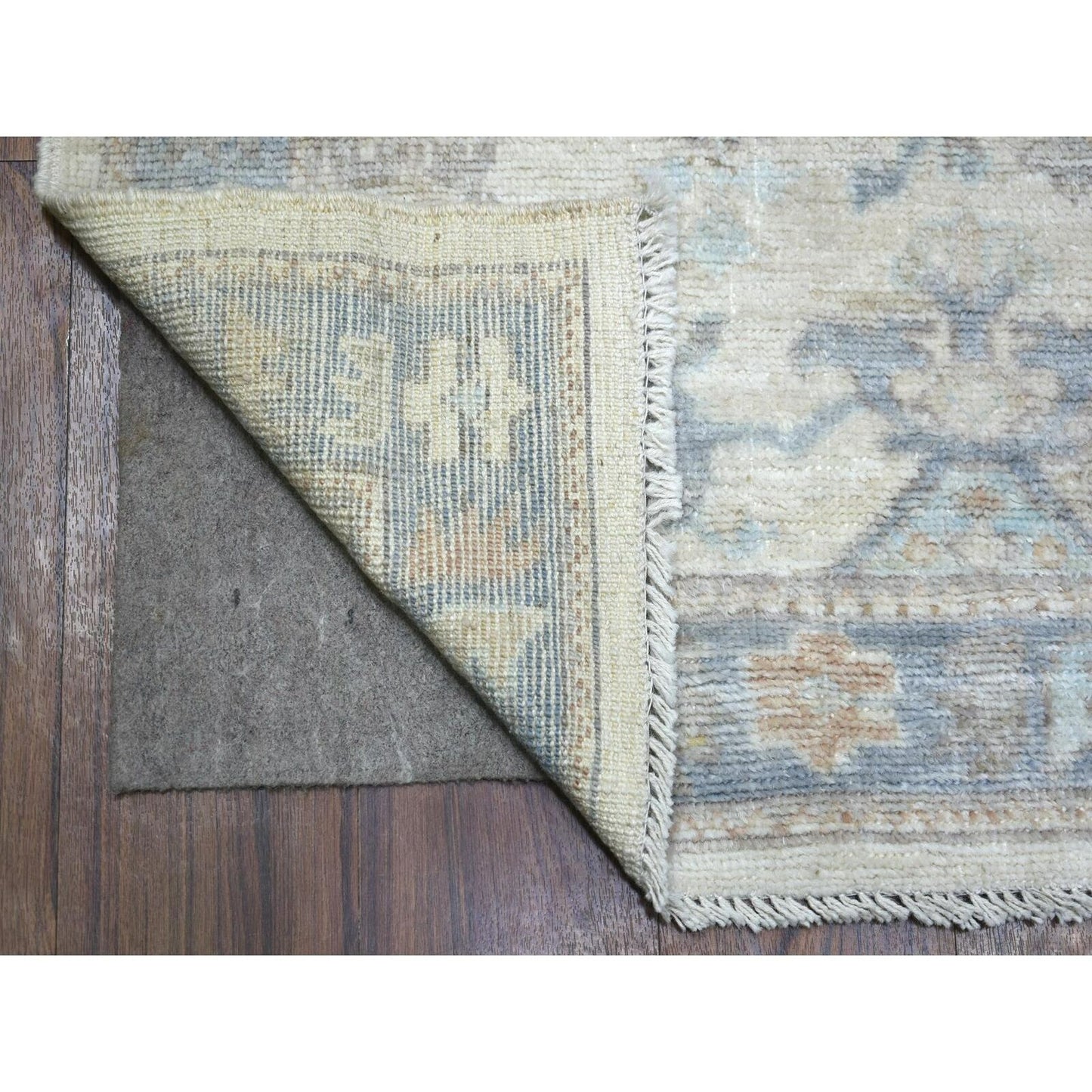 2'10"X9'5" Ivory Angora Oushak Leaf Design Hand Knotted Wool Runner Rug
